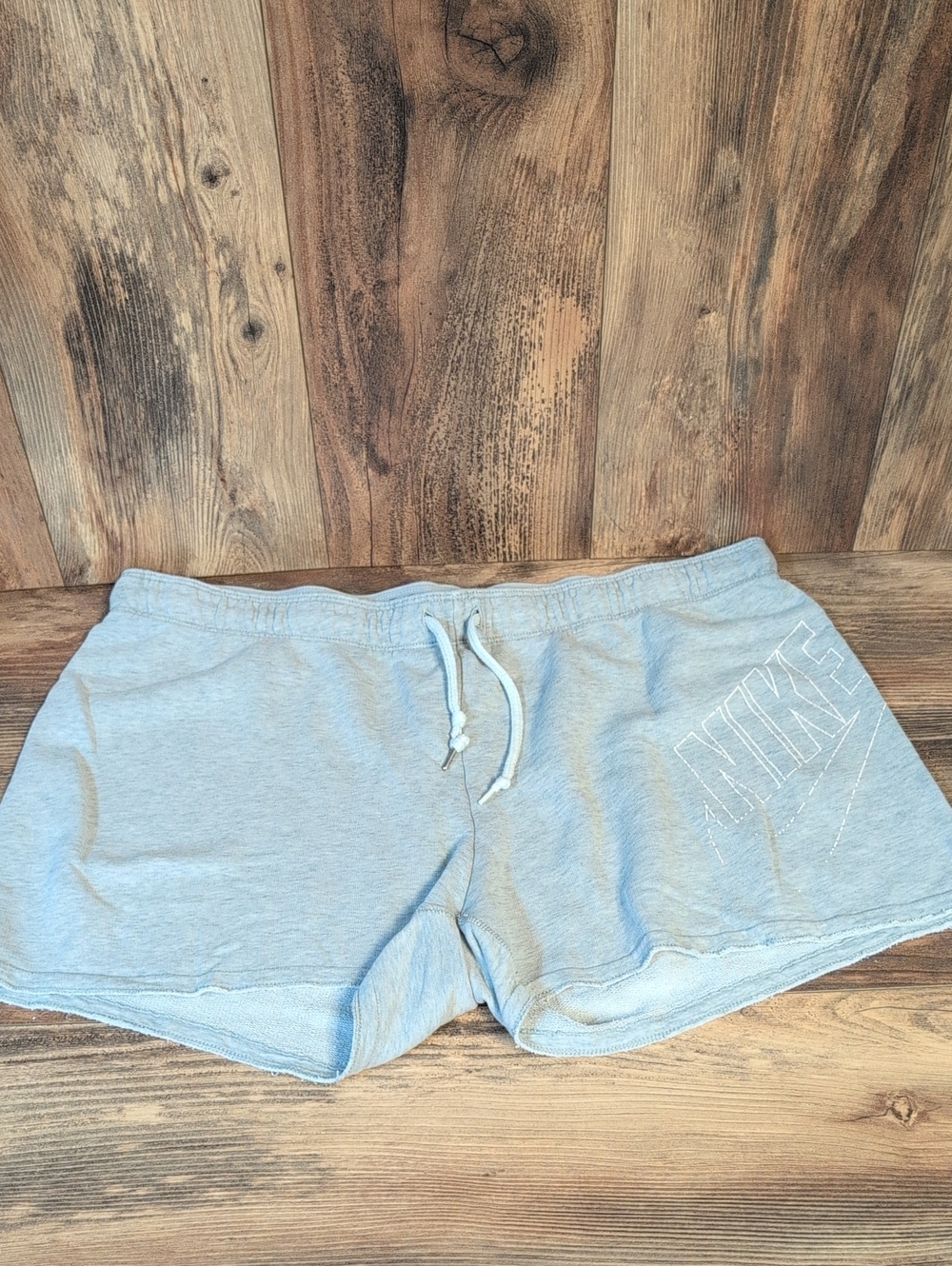 Nike Women's Light Gray Drawstring Athletic Lounge Shorts XL      719A
